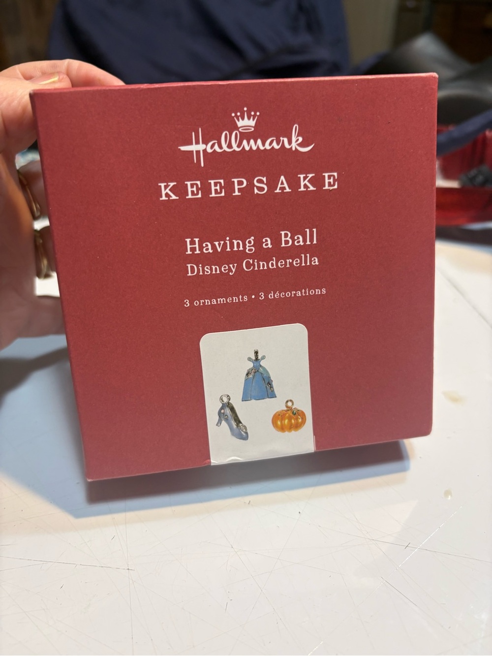 2019 Disney Cinderella Having a Ball set features miniature porcelain ornaments - Picture 8 of 9